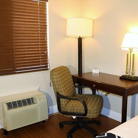 Monte Carlo Inn- Near Disney Kissimmee Zewnętrze zdjęcie